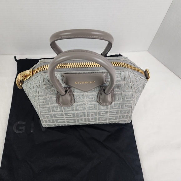 Givenchy handbag - Picture 10 of 17